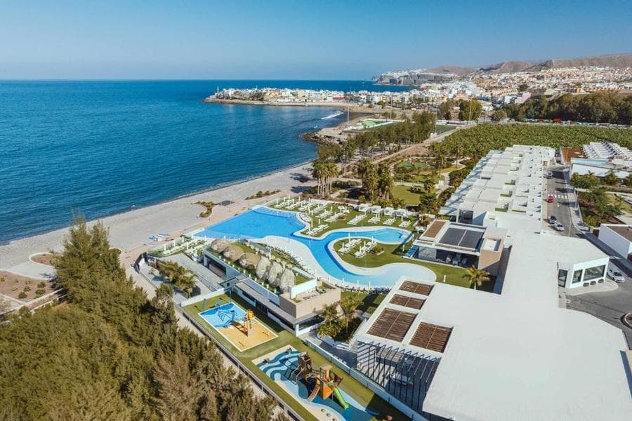Resort Cordial Santa Agueda & Perchel Beach Club